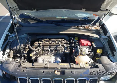 2021 Jeep Renegade Latitude Fwd из США, поврежденный, VIN ZACNJCBB4MPN11114